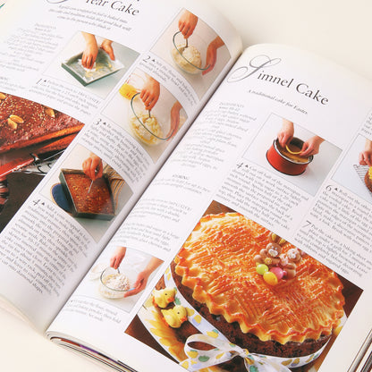 The Complete Cake Decorator Book
